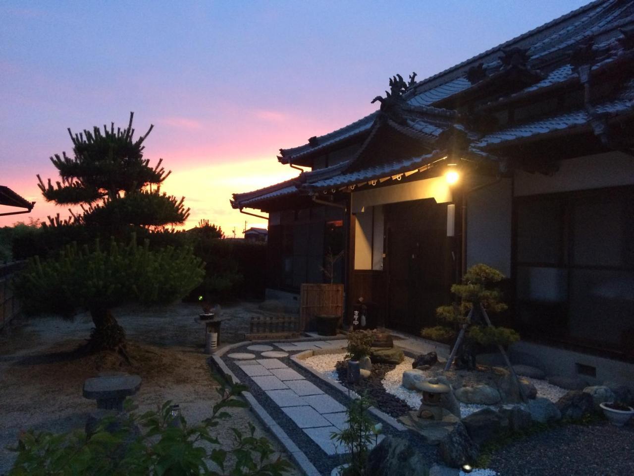 しまなみ海道お宿ぽんぽこ Imabari Railway Station Buitenkant foto